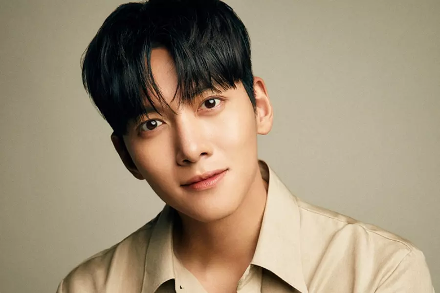 Ji Chang Wook In Discussion To Star in “The Mantis” Together With Go Hyun Jung