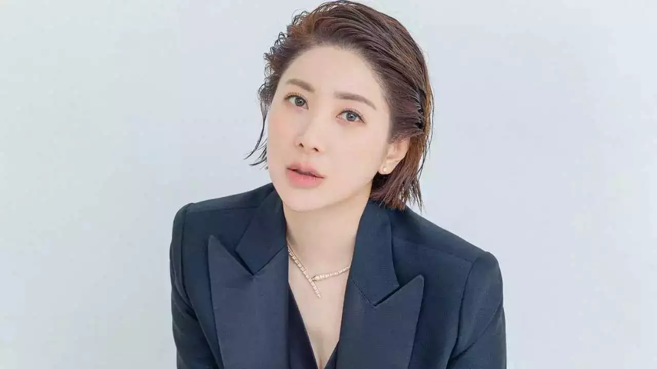 Seo In Young Joins Forces with SW Entertainment, Inks Exclusive Contract