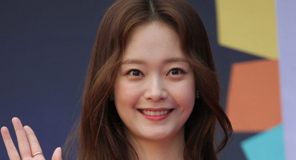 Actress Jeon So Min Parts Ways with King Kong by Starship Agency