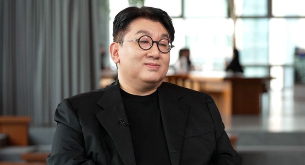 Bang Si Hyuk Elevates HYBE to Major Corporate Status, Leading the Charge in Entertainment Industry