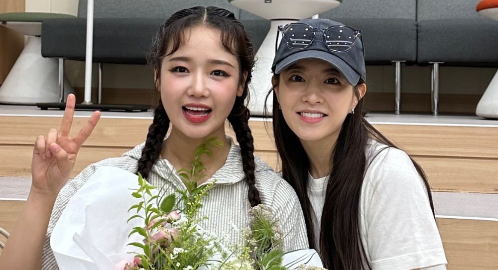 Park Bo Young shows unexpected friendship, supports Weki Meki’s Choi Yoo Jung, “Proud Ling Ling, Yoo Jung is the best”