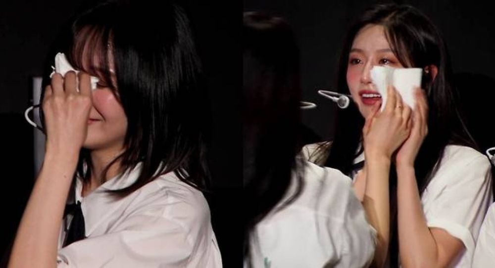 "Why does this feel so touching?" Lovelyz Reunites After 3 Years, Shed Tears During Full Group Performance