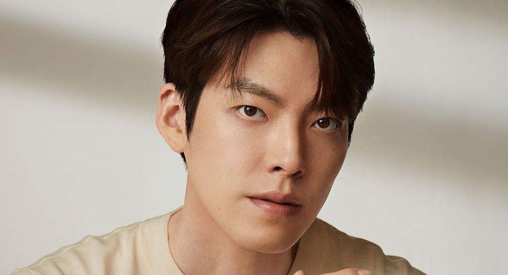 Kim Woo Bin Touched by Coffee Truck Surprise from "Officer Black Belt" Co-Stars, Joined by Heo Hyung Gyu