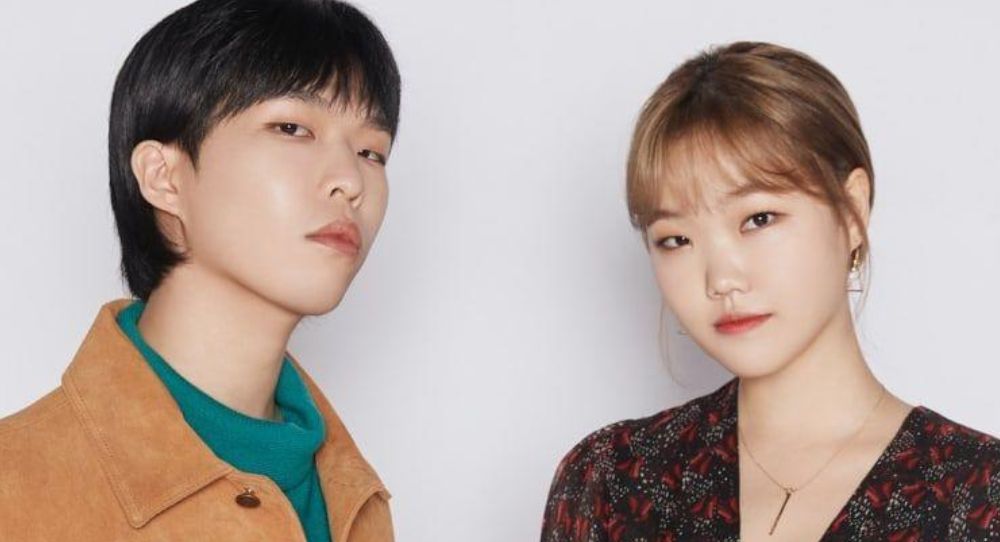 AKMU's 'Hero' Climbs to the Top of Music Charts with Heartfelt Melodies and Enchanting Music Video