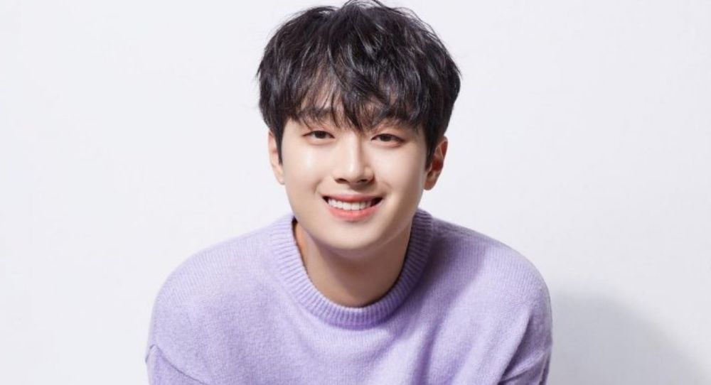 Lee Chan Won's Fan Club 'Gyeonggi Nambu Chance' Donates 60 Fans to Those in Need