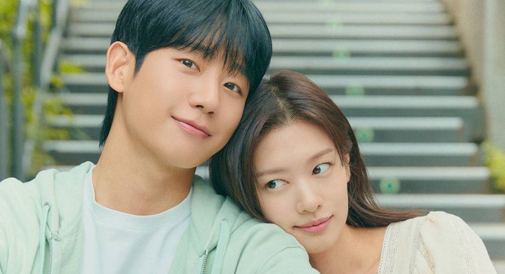 Jung Hae In Responds to Real-Life Dating Rumors with Jung So Min: "No Comment"