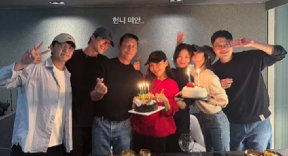 Song Hye Kyo Shows Her Warm Side, Still Close with Jang Ki Yong, Park Hyo Joo, and Choi Hee Seo After 3 Years