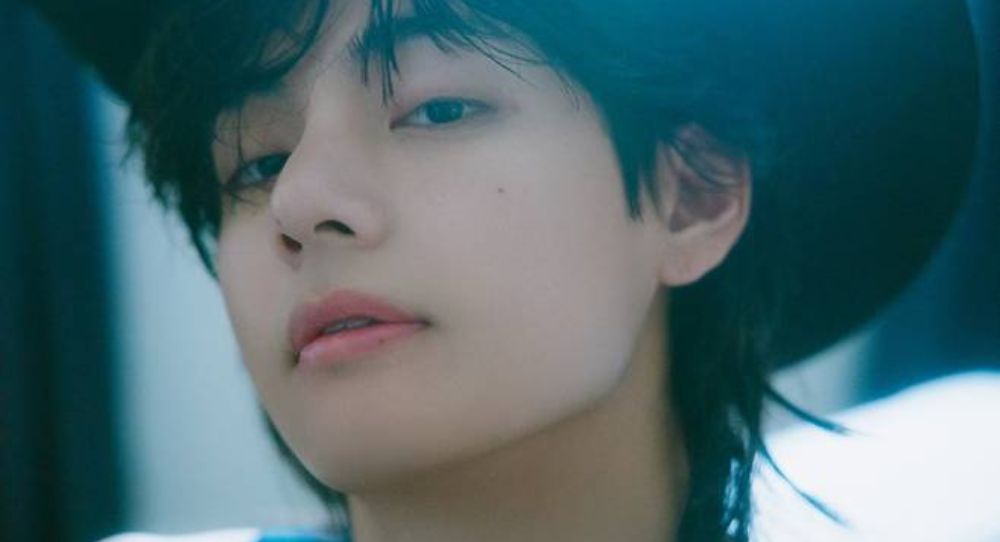 BTS V's 'Slow Dancing' Surpasses 435 Million Streams on Spotify