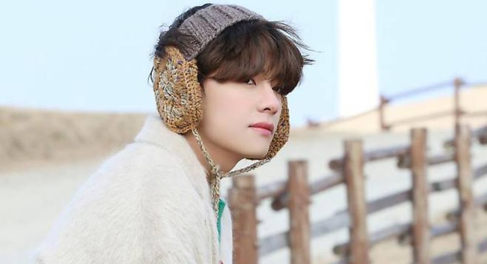 BTS V's "Love Me Again" Hits 950 Million Streams on Spotify