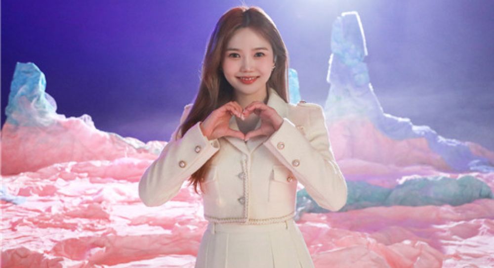 Oh My Girl's Hyojung to Become New DJ for KBS's 'Volume Up' Radio Show