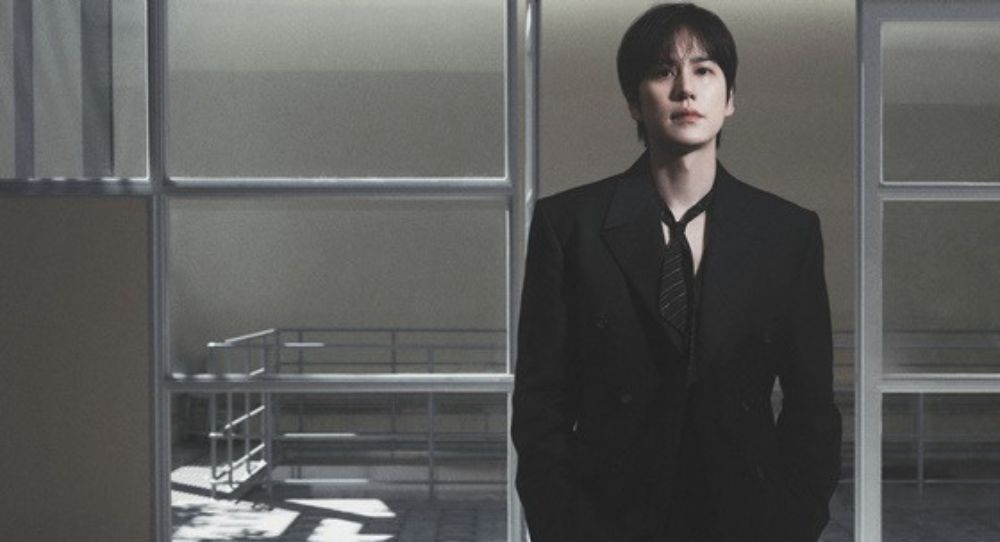 Kyuhyun's New Album COLORS Takes No. 1 Spot on Charts Around the World