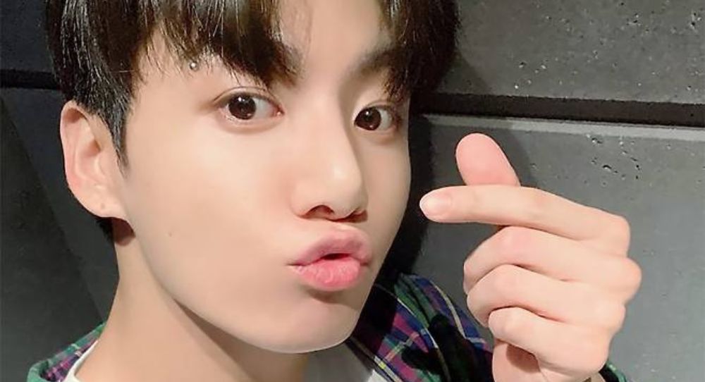 "I Miss You" BTS's Jungkook Sends Heartfelt Message to Fans, Heating Up Winter with His Love