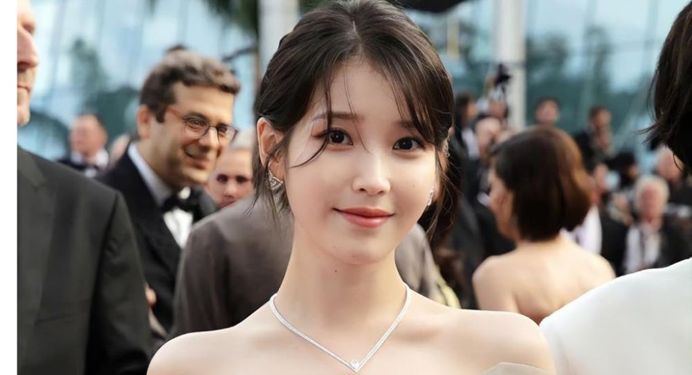 Billboard Declares IU as an "Irreplaceable Global Icon Representing Korea"