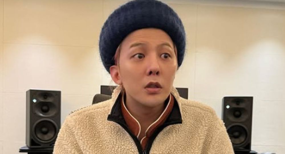 G-Dragon Shows Off His Funny Side, Doing a Hilarious ‘Coward’ Impression and Even Revealing His Forehead Wrinkles