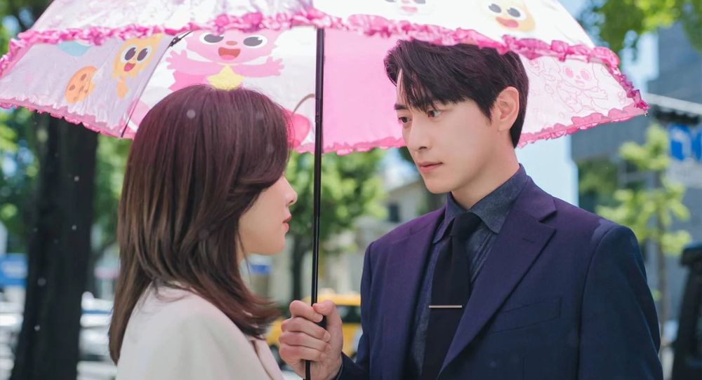 Han Ji Min and Lee Jun Hyuk’s Adorable “Pinkfong Umbrella” Moment Sparks Chemistry in “Love Scout” – Drama Ratings Soar to 10.5%