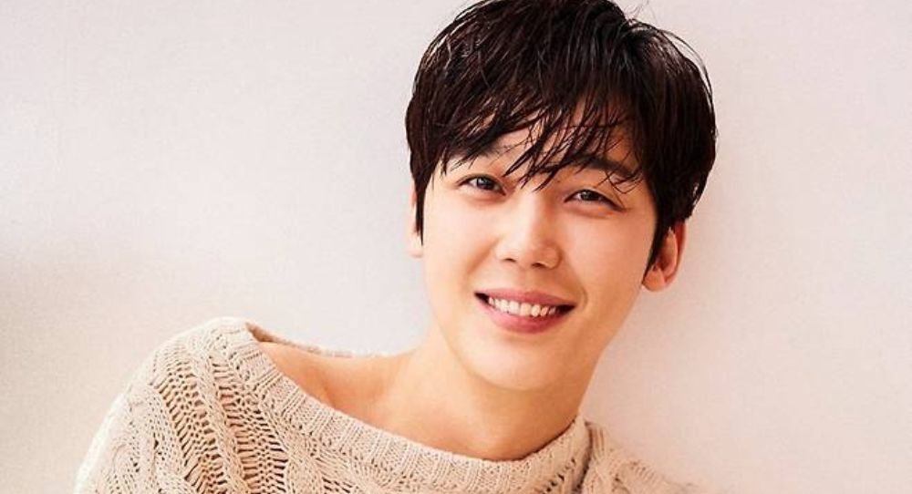 "Penthouse" Star Yoon Jong Hoon Makes a Big Move, Signs with YK Media Plus —What This New Partnership Means for His Career